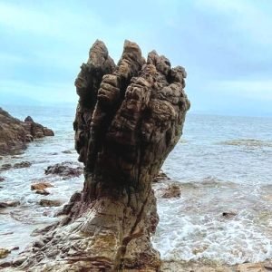 鬼爪岩