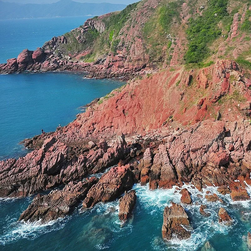 port-island-red-sedimentary-rock-cliffs-hong-kong.jpg
